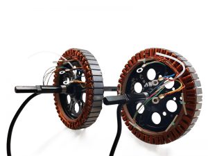 新能源电动汽车车轮电机引线加端子焊接